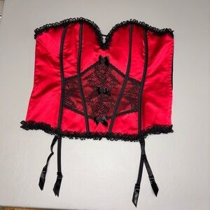 Torrid Vintage Red Satin And Lace Sweetheart Corset Bustier Size 40